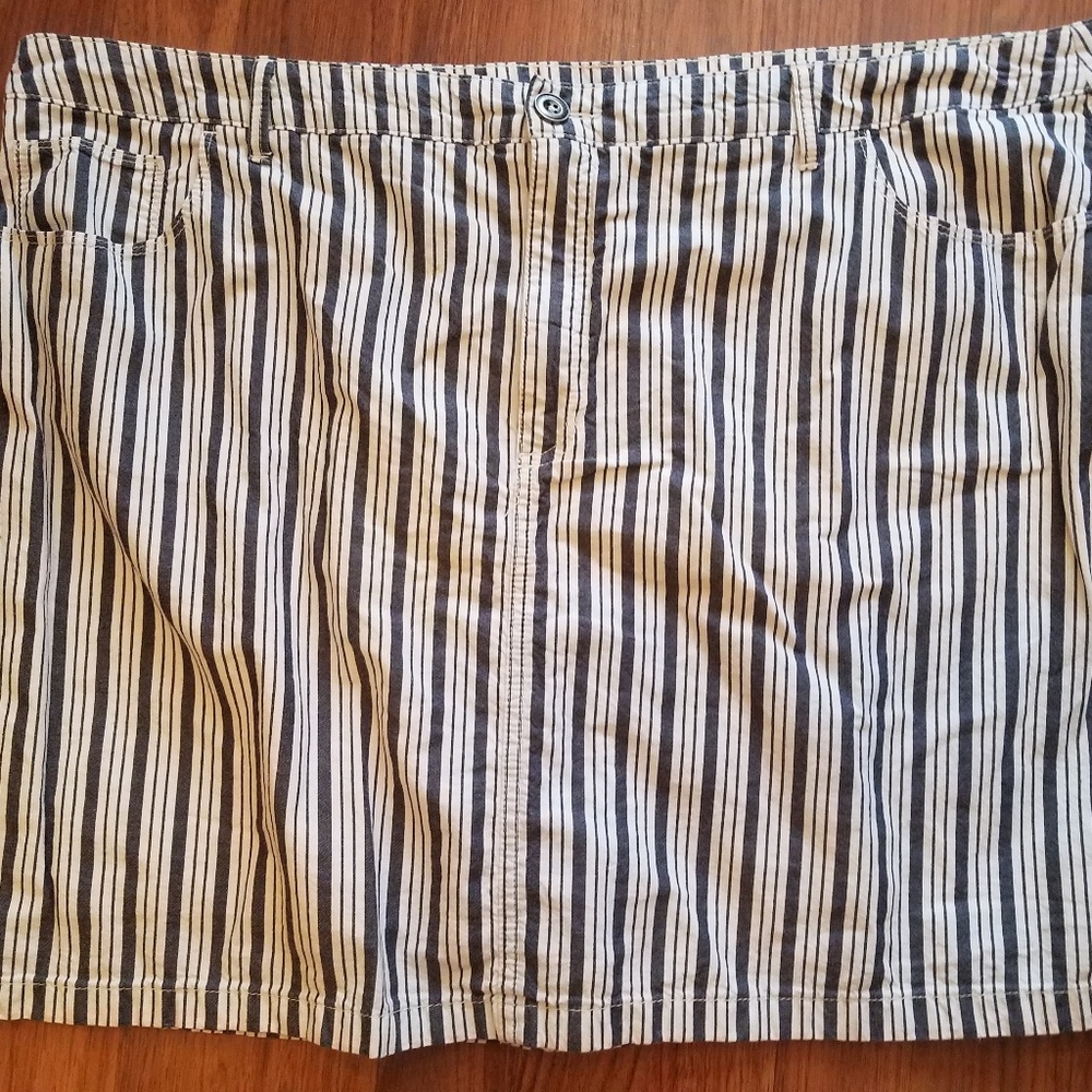 Croft & Barrow Navy Nautical Stripe SKORTS 1X 20W